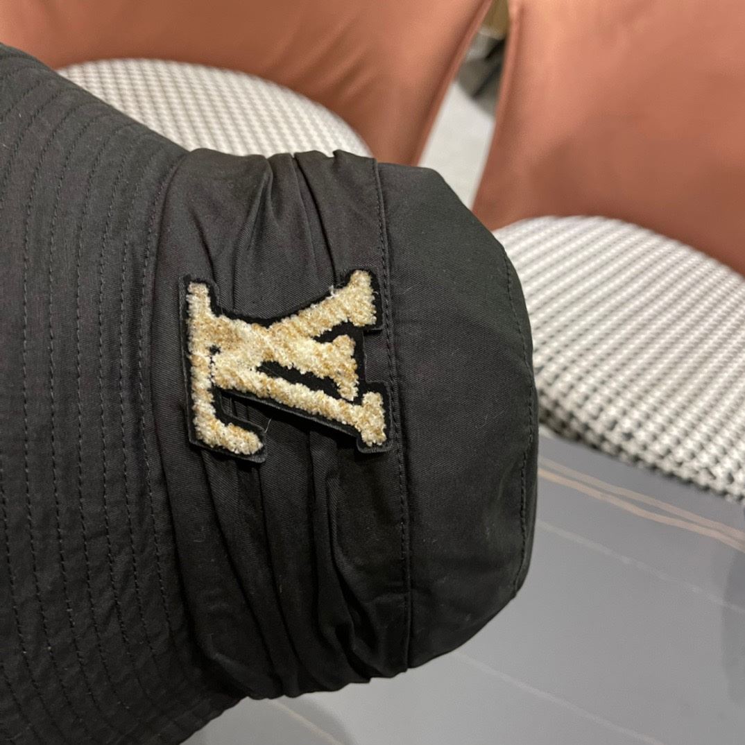 Louis Vuitton Caps